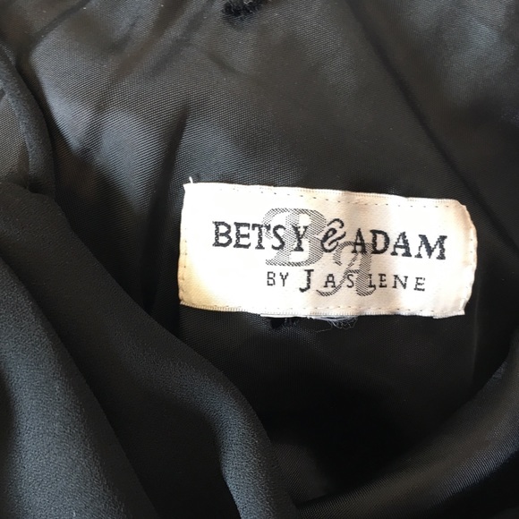 Betsy & Adam Sleeveless black Formal Dress size 8 - Picture 4 of 7